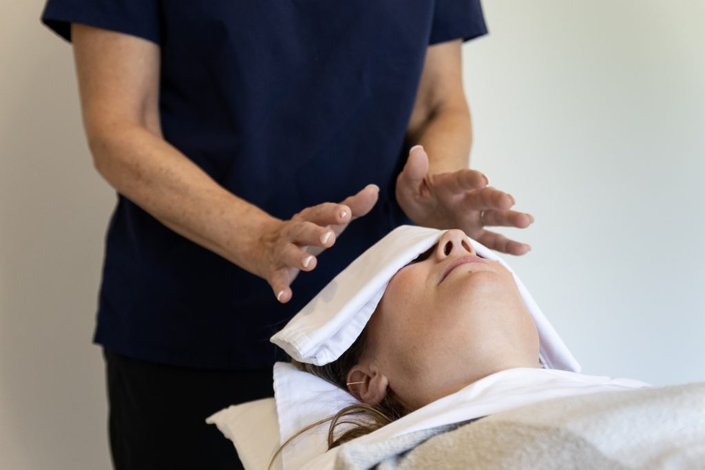 Reiki Healing with Acupuncture for much stronger results